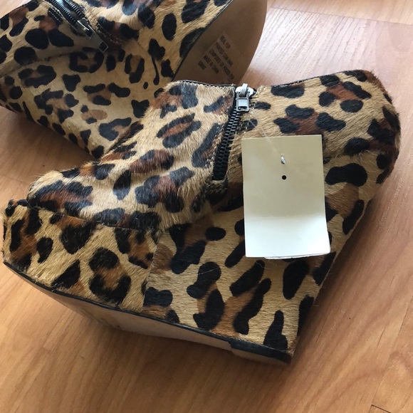 Cow hair wedge bootie - Picture 6 of 7